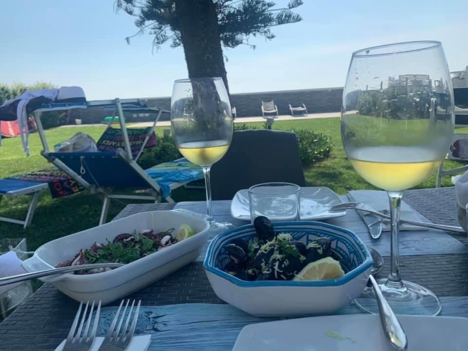 SUITEBEACH b&b&resort Marsala Eksteriør bilde