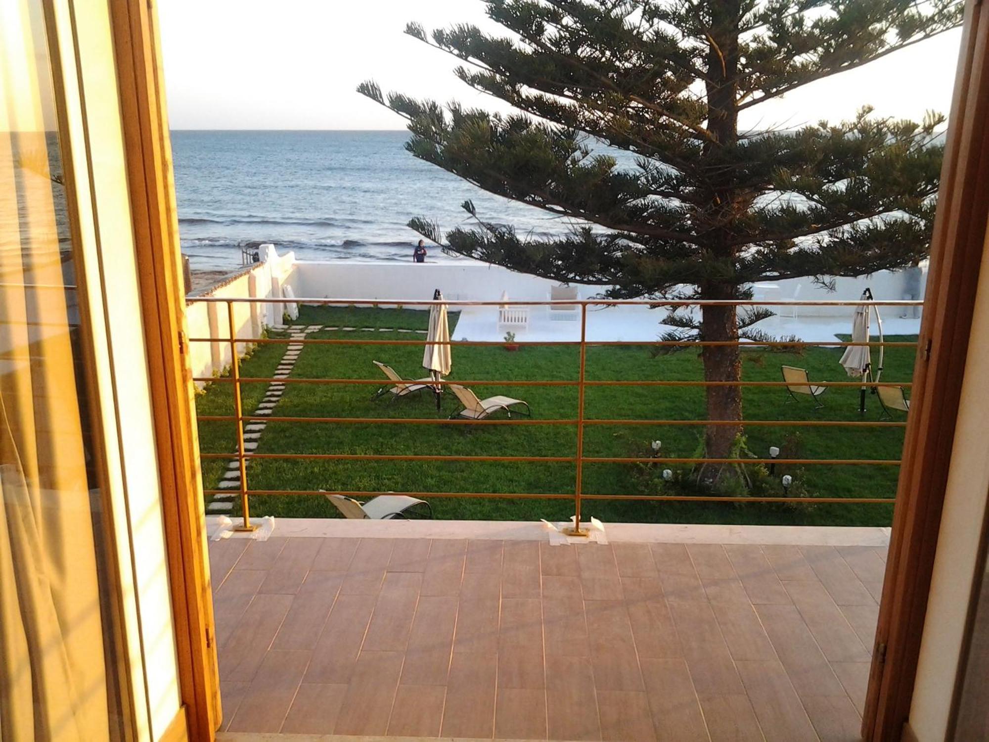 SUITEBEACH b&b&resort Marsala Eksteriør bilde