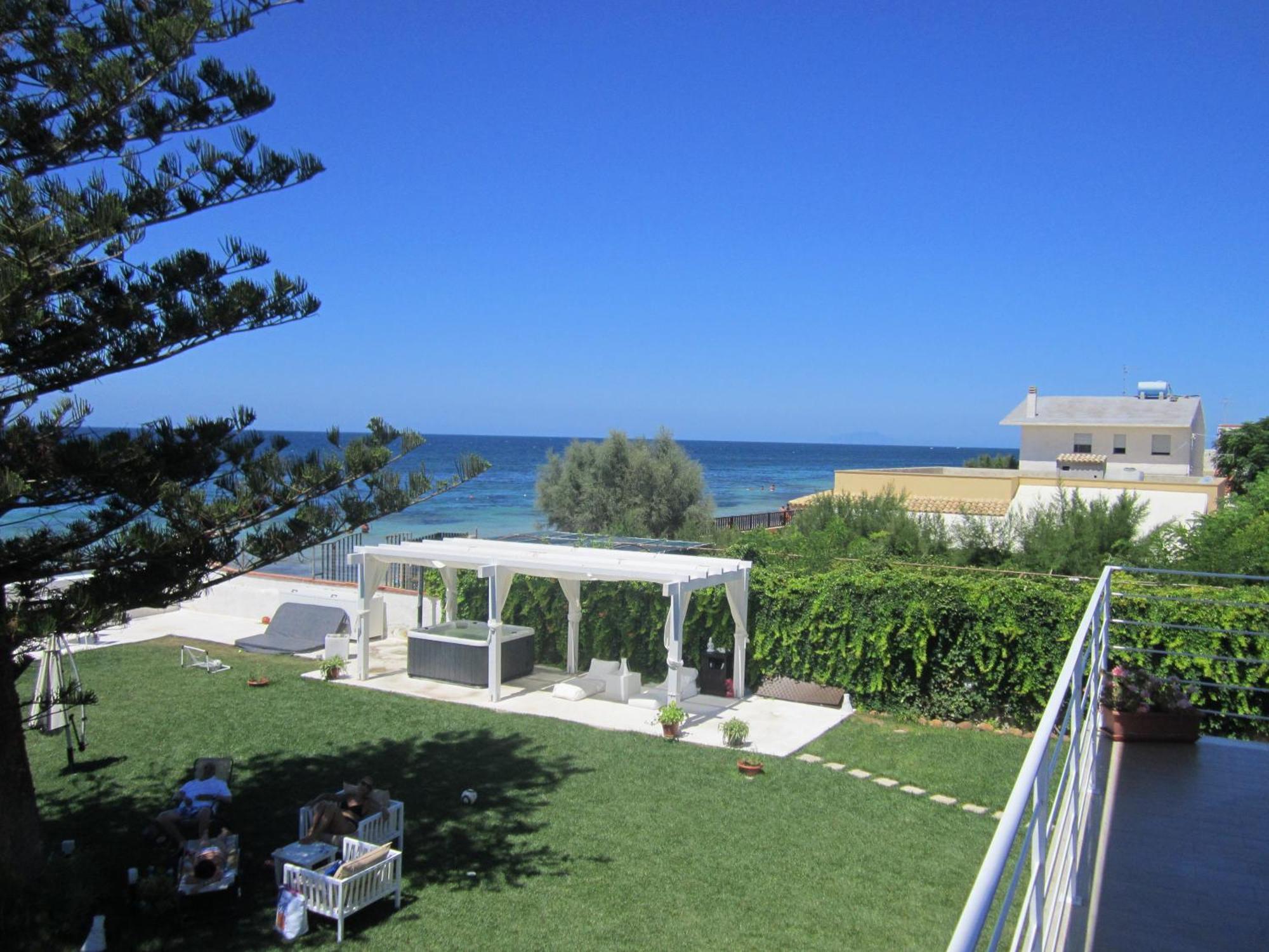 SUITEBEACH b&b&resort Marsala Eksteriør bilde
