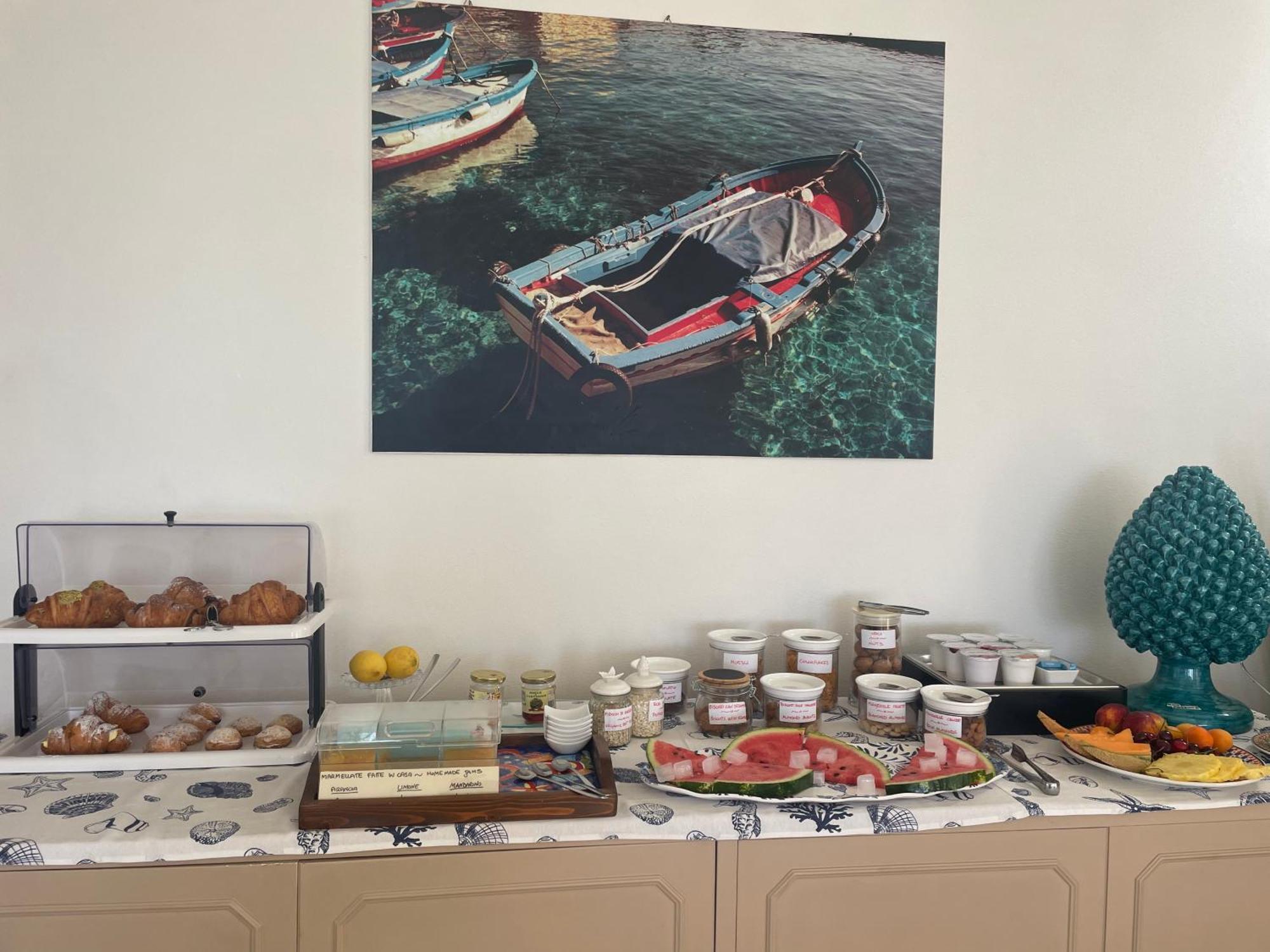 SUITEBEACH b&b&resort Marsala Eksteriør bilde